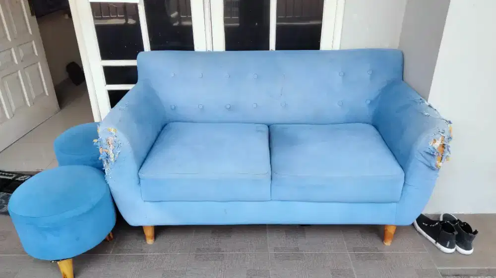 Sofa scandinavian bekas layak