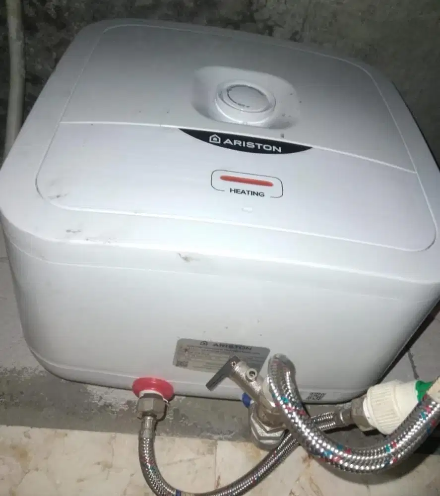 Water heater Ariston