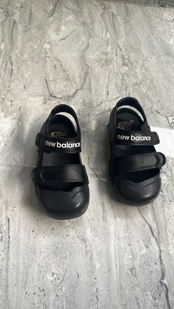 Sendal nike size 24 mulus seperti baru ya