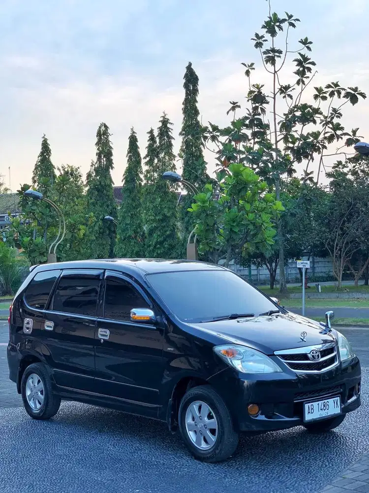Toyota Avanza 2010 Bensin