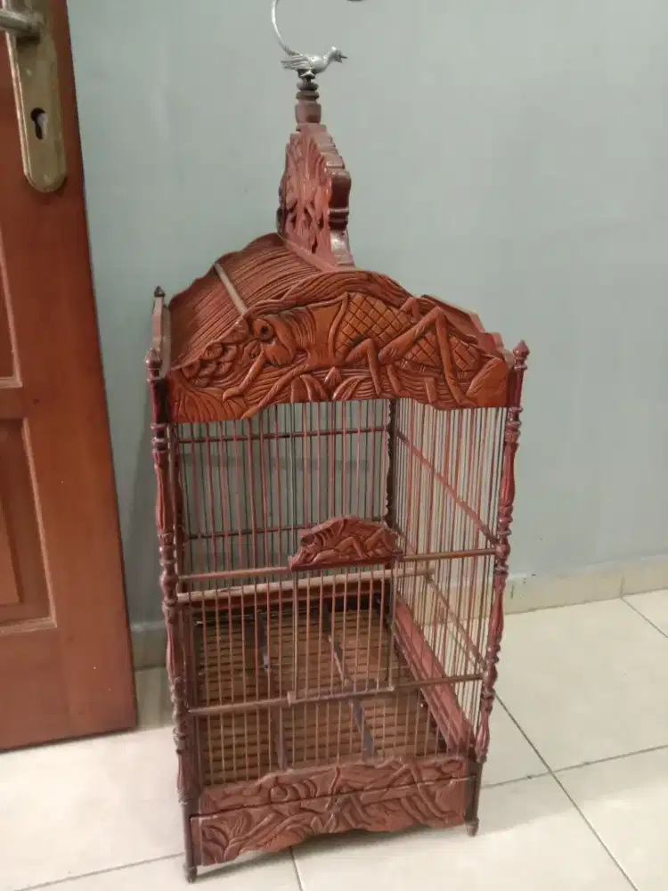Kandang ukir kotak