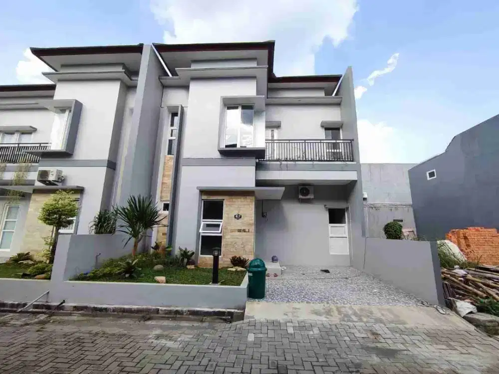 Tinggal 1 Unit Hunian 2 Lantai CLUSTER Pinggir Jalan RAYA WOLTER Pedurungan