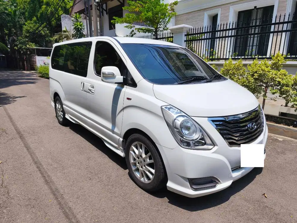 (Dijual) 2014 Hyundai H-1 XG (Next-Gen) 2.5 Diesel AT Arctic White