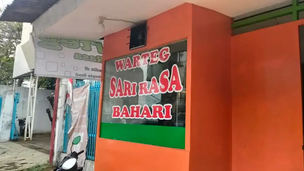 Di cari karyawan wanita buat di warteg maks umur 30