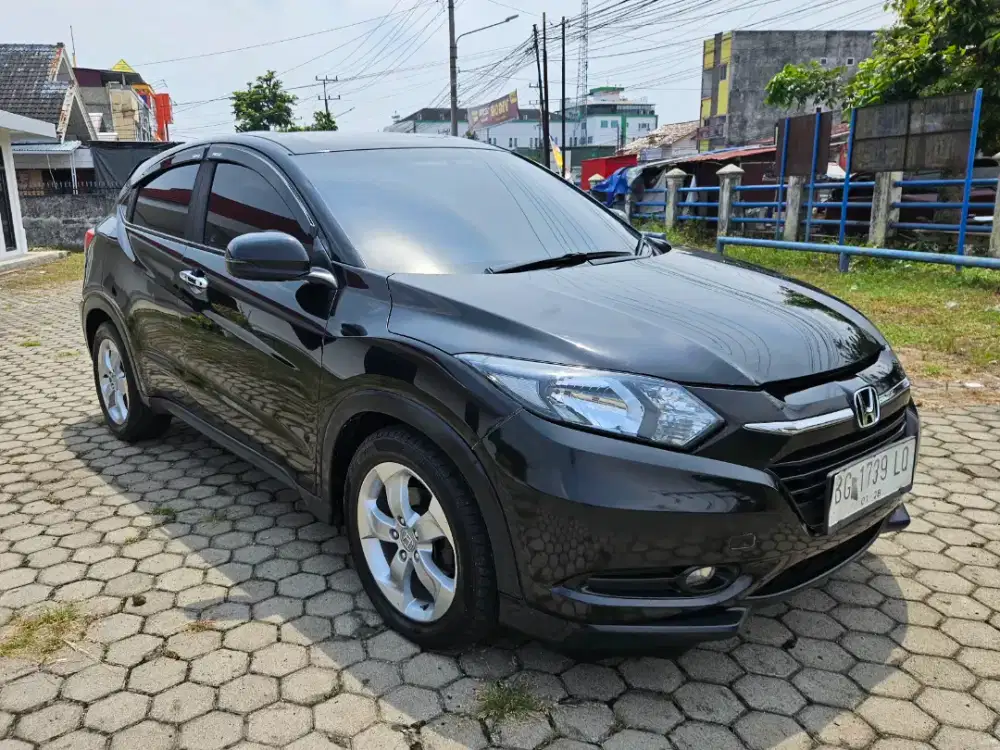 Honda HR-V E CVT Hitam Plat BG Pajak ON