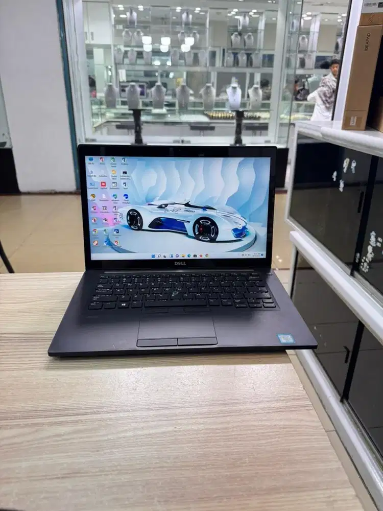 DELL 7480 TOUCHSCREN CORE I7 GEN7 RAM 8GB SSD 256GB