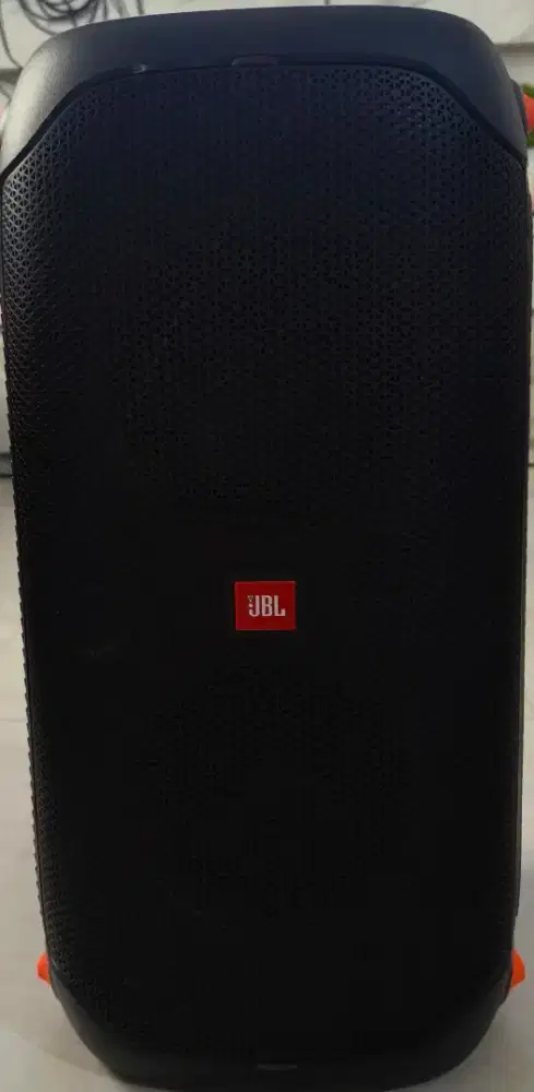 Dijual speaker bluetooth JBL partybox 110