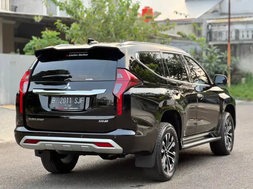 MITSUBISHI NEW PAJERO DAKAR 4X2 AT 2021 HITAM  SIAP PAKAI
