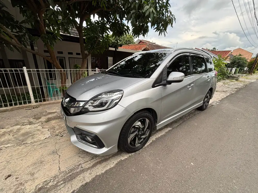 Honda Mobilio 2015 Bensin
