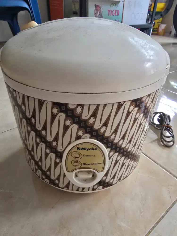Rice cooker miyako 1.5 liter