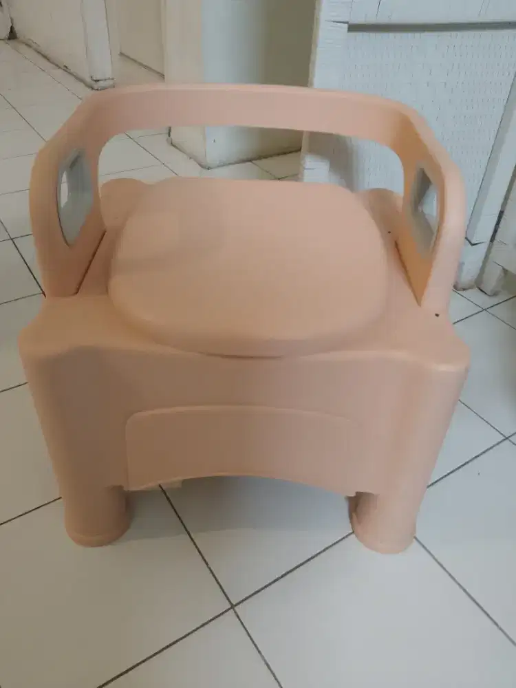 Kursi Pispot Lansia/ Ibu Hamil