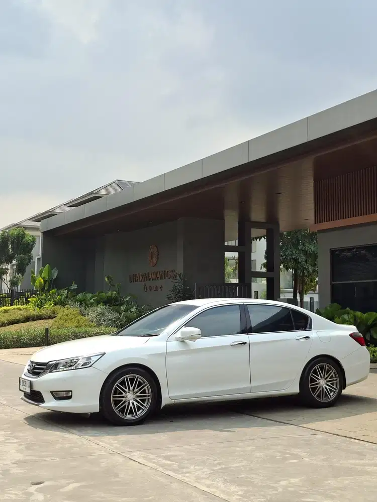 Honda Accord 2013 Bensin