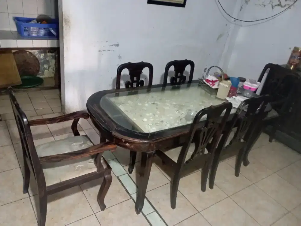 1 Set Meja Makan Kayu Hitam Eboni