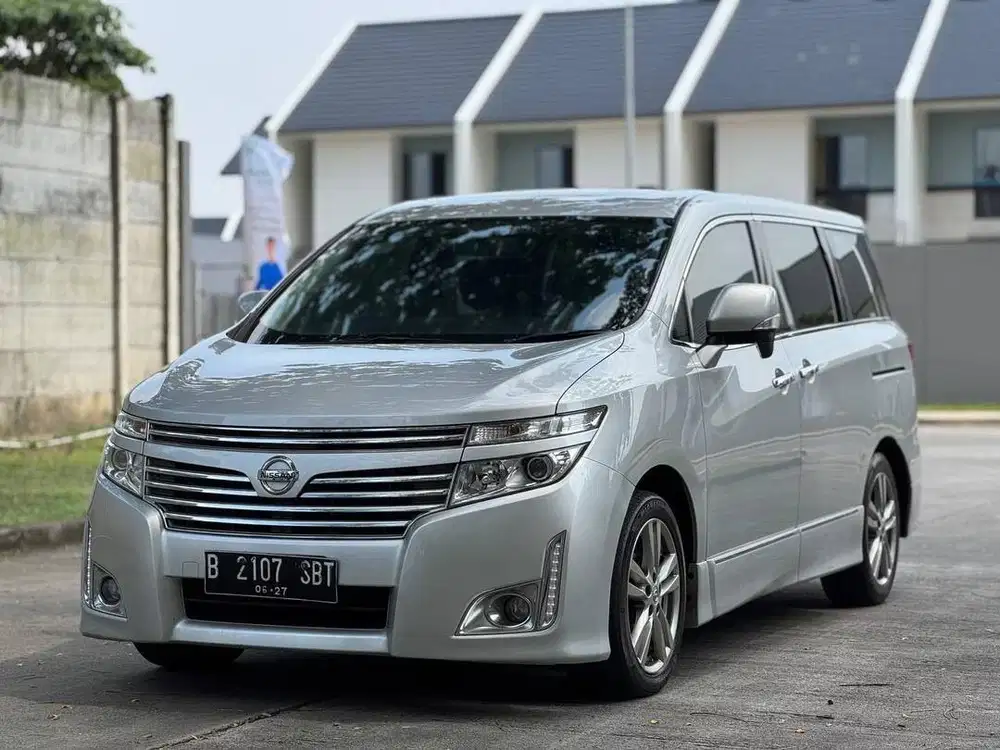 LOW KM!!ELGRAND 3.5 HWS AT 2011 SIAP PAKAI