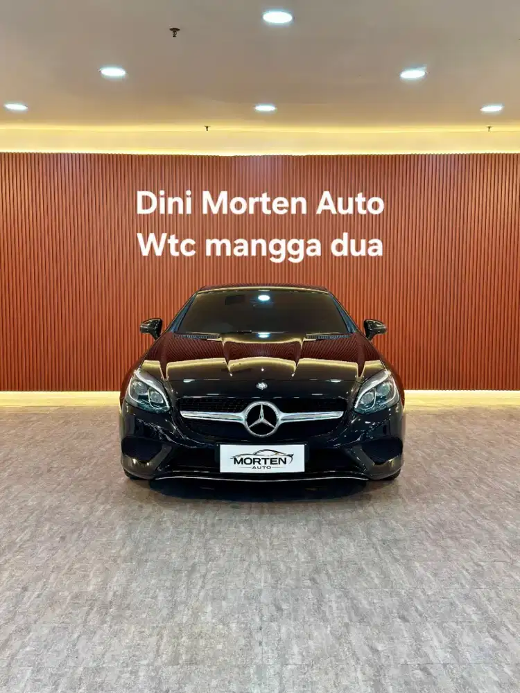 (KM 17rb) Mercedes Benz SLC200 CBU 2.0 At 2017 Convertible