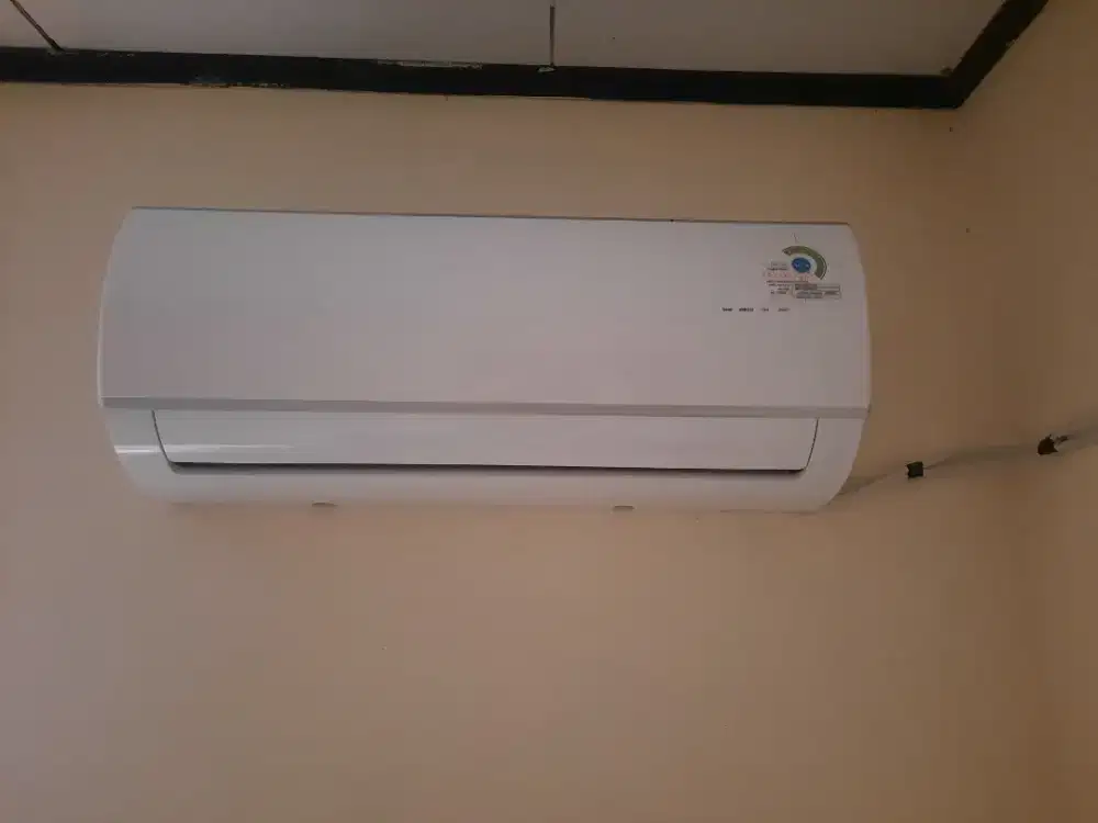 Jual AC 1/2 PK Merk Midea