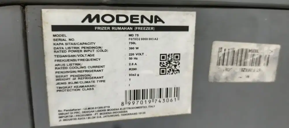 Freezer box merk modena