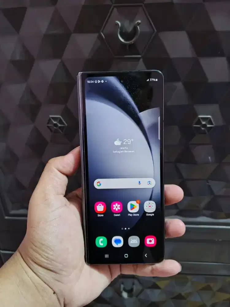 Samsung Galaxy Z Fold 5