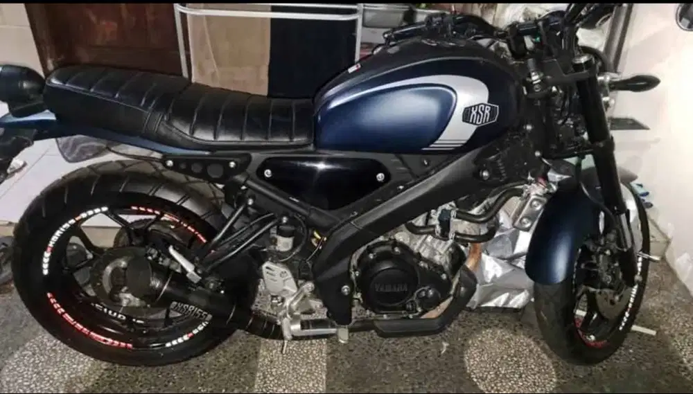 DIJUAL CEPAT DIJAMIN ENGGAK RUGI YAMAHA XSR THN 2022 KM 5000 MURAAH