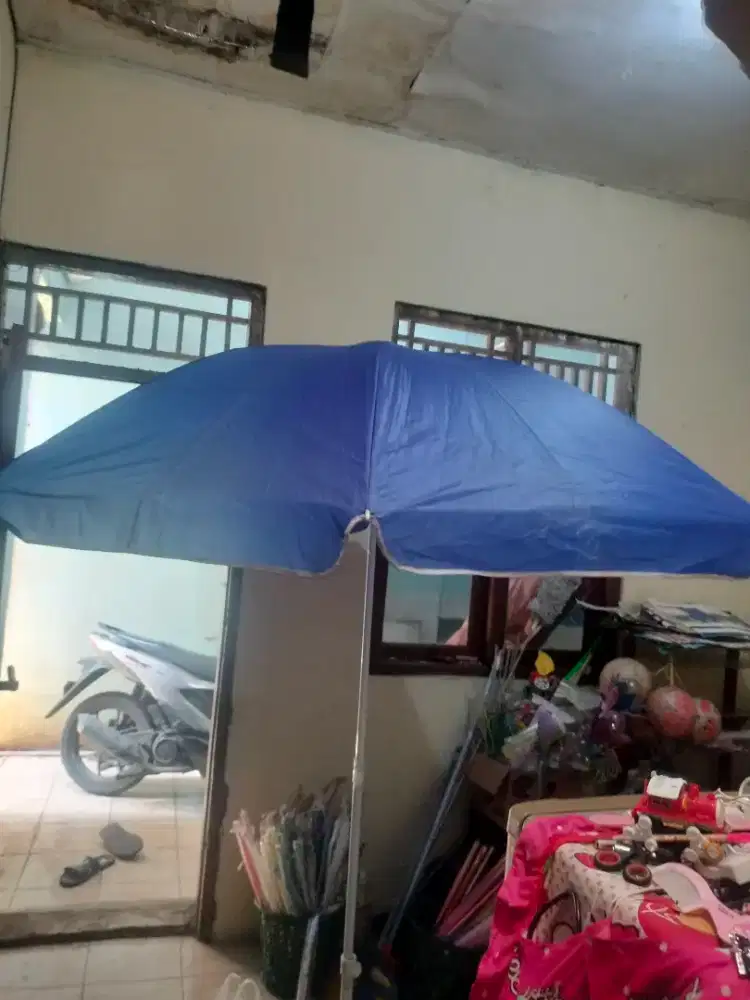 Payung utk jualan 1 set dengan tripod kaki 3 /penyangga dudukan payung