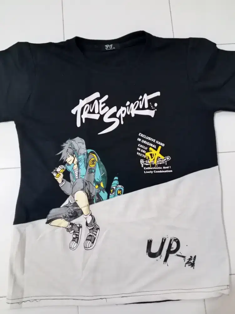 Baju kaos distro