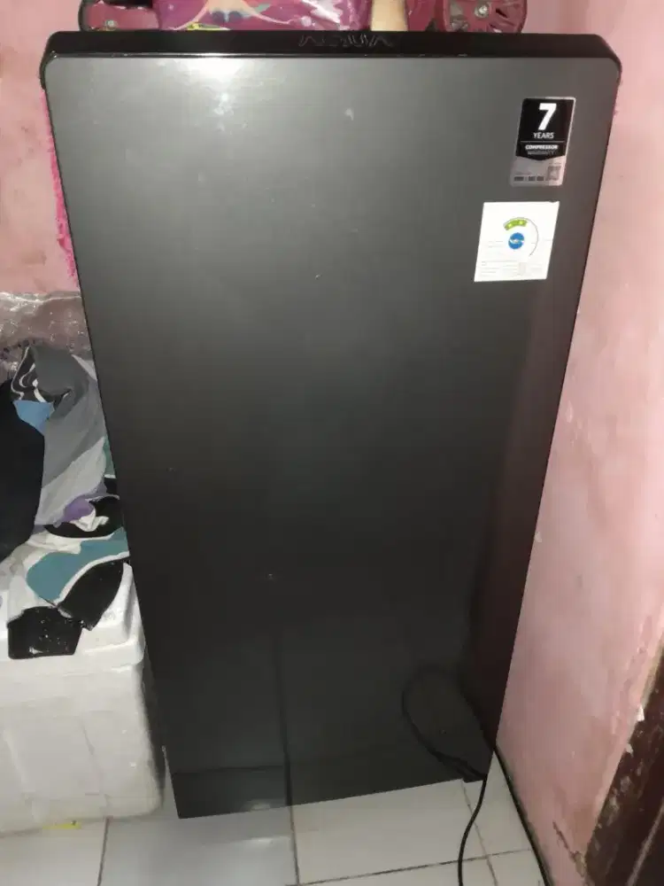 kulkas aqua baru 1 thn