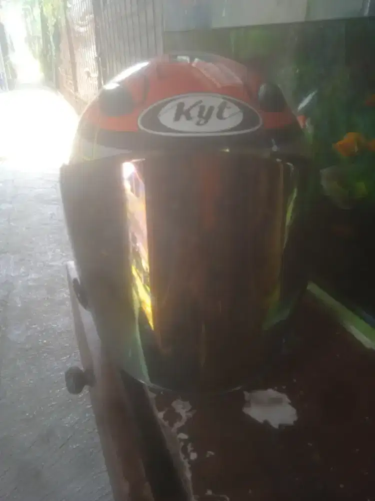 Helm KYT second