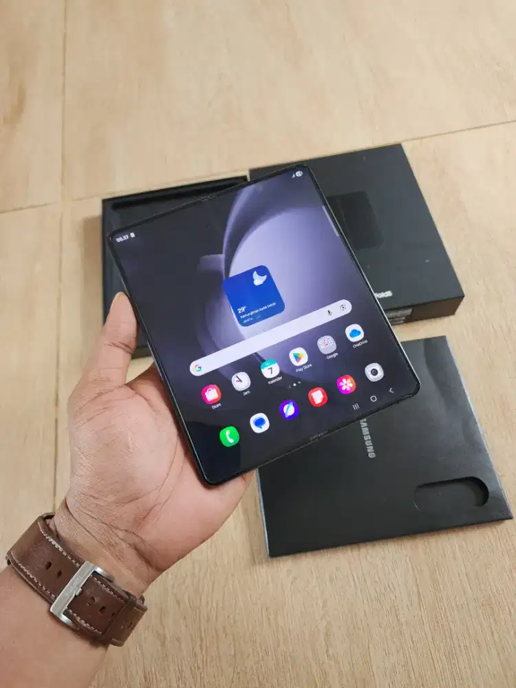 Samsung z fold 5 5g 12/256gb sein fullset ori no minus