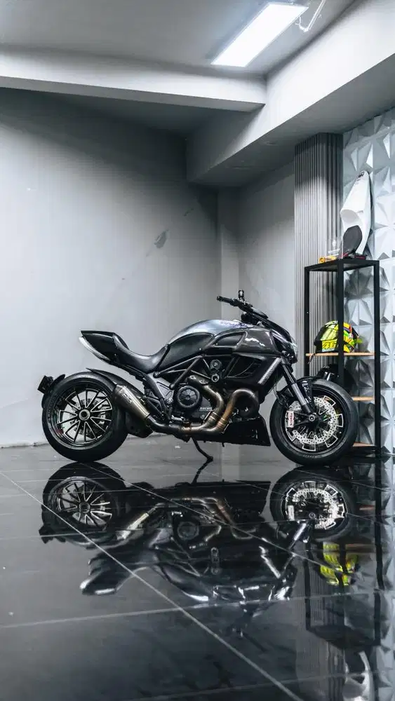Ducati Diavel Chromo Limited Edition 2013
