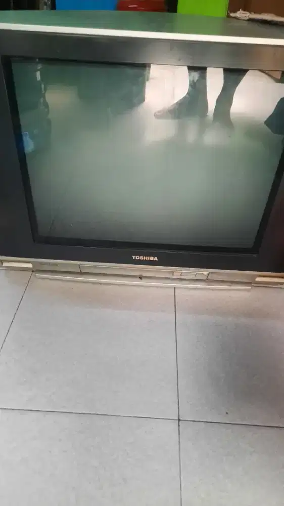 KULKAS GLACIO & TV TABUNG TOSHIBA