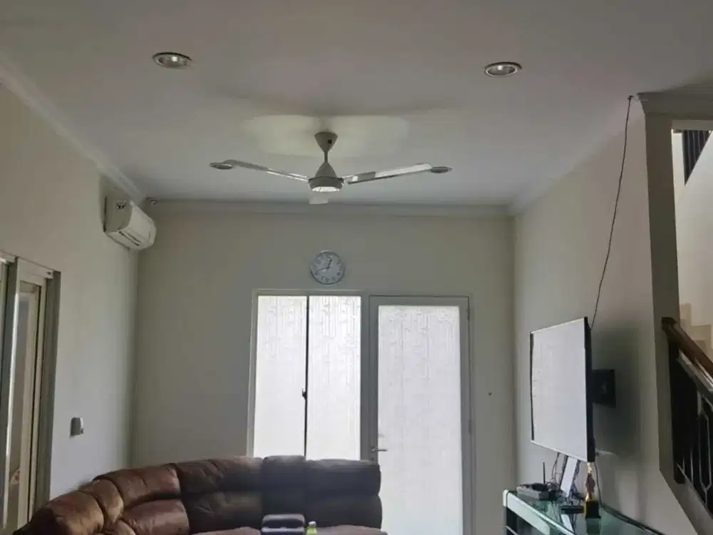 Dijual Rumah Hoek Maxwell Gading Serpong