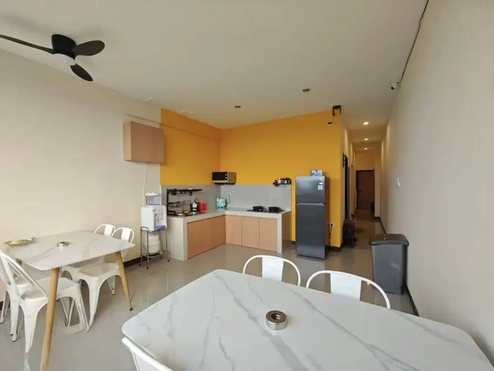 Dijual Cepat Kost Jembatan Lima, Lokasi Strategis, Total 20 Kamar