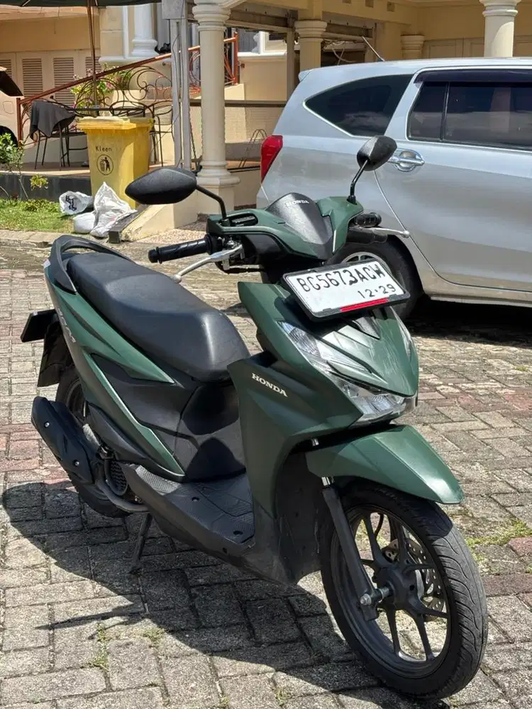 MOTOR HONDA BEAT DELUXE KEYLESS 2024 AKHIR UNIT BELUM SETAHUN WARNA HI