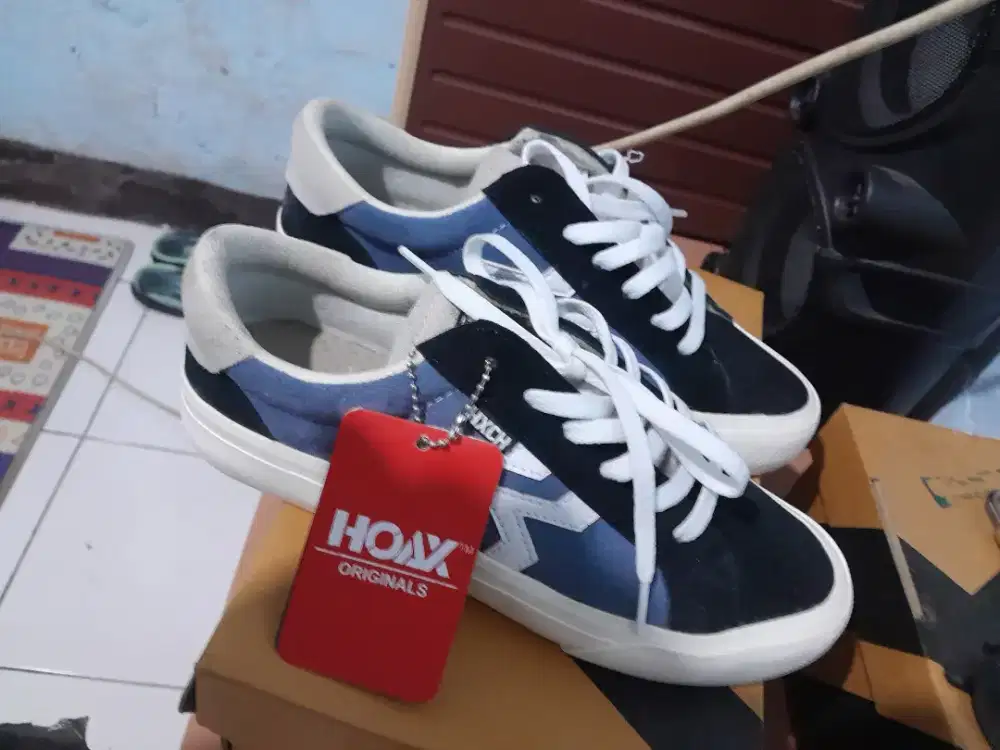 Sepatu Sonic black & grey
