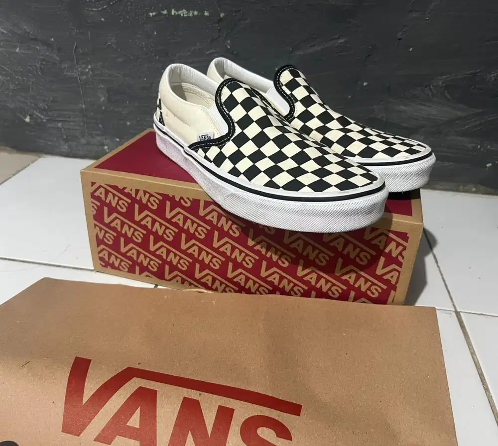 Vans Checkerboard slip on