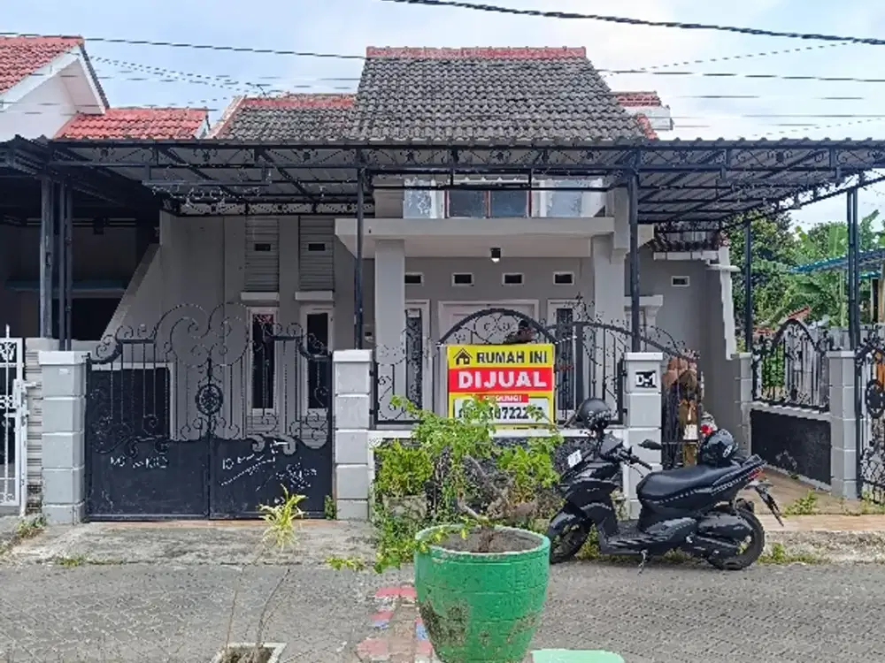 RUMAH CANTIK 2 LANTAI HOOK BANYUWANGI KOTA