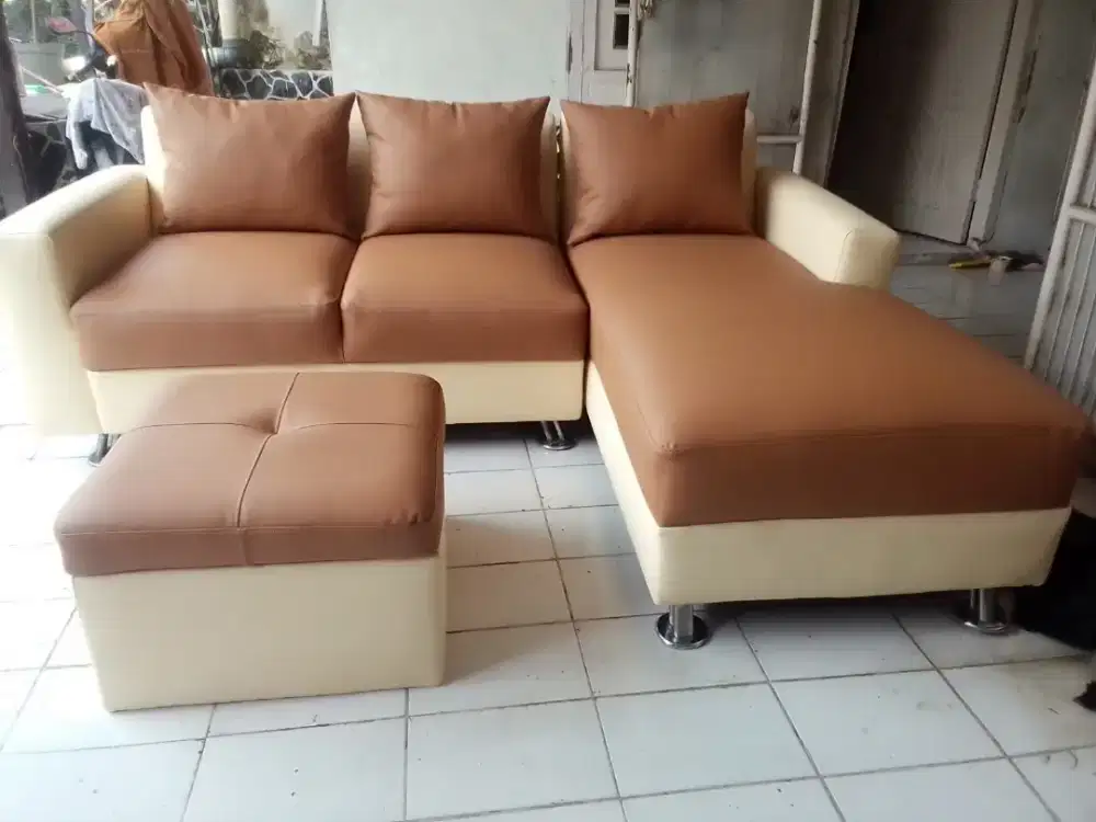 sofa minimalis untuk ruang tamu dan keluarga