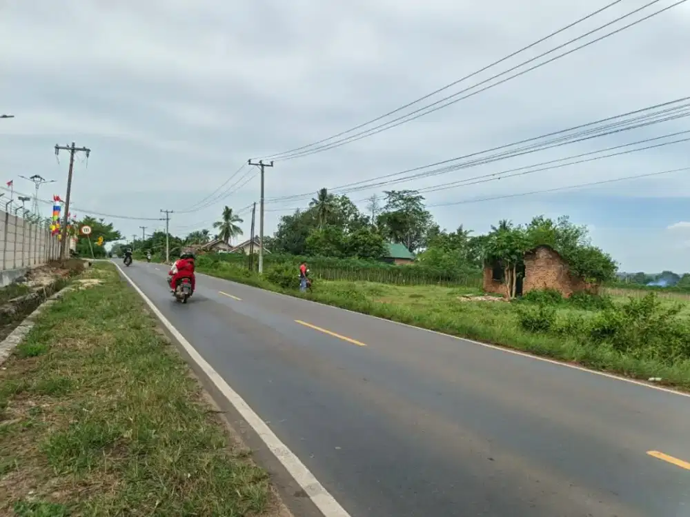 Tanah Pinggir Jalan Dekat Kota Metro