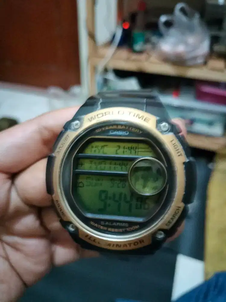 Casio AE 3000W masih nomal dan relatif mulus. Hanya unit.