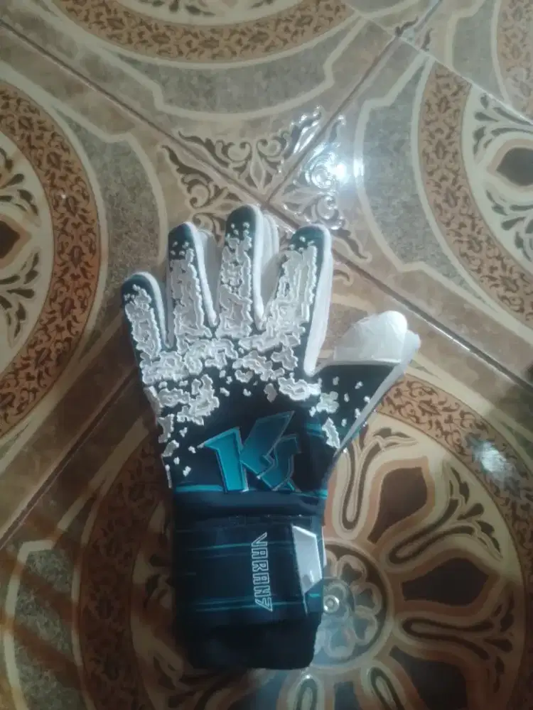 JUAL SARUNG TANGAN KIPER VARAN 7 CHAMPION