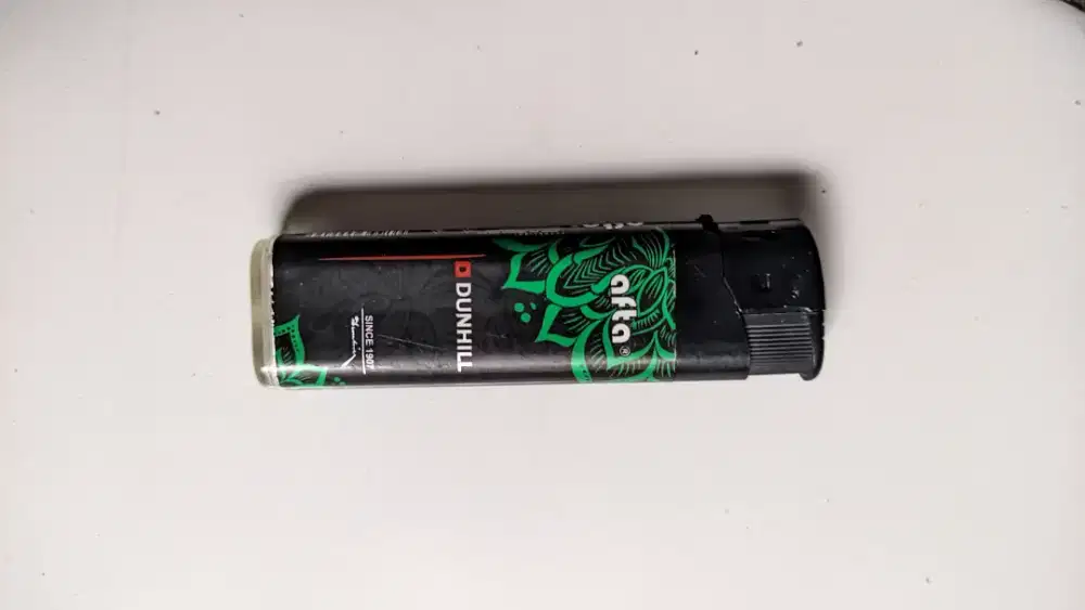Korek api sticker dunhill