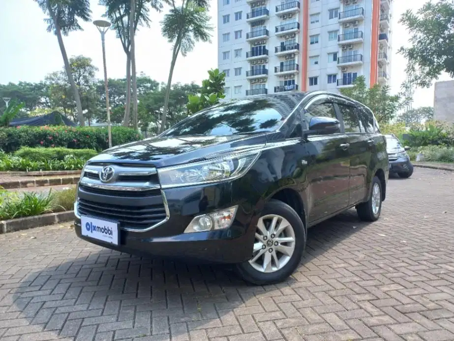 LOW DP Toyota Kijang Innova 2.0 G Bensin-AT 2017 SMJ