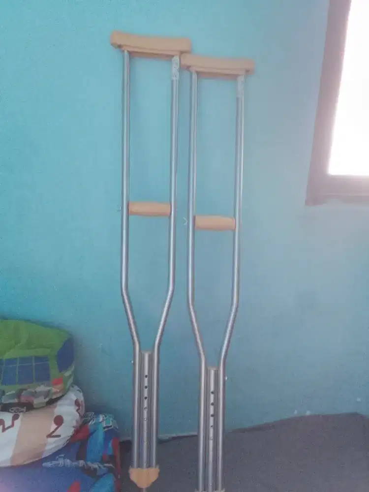 Enggrang / alat bantu jalan