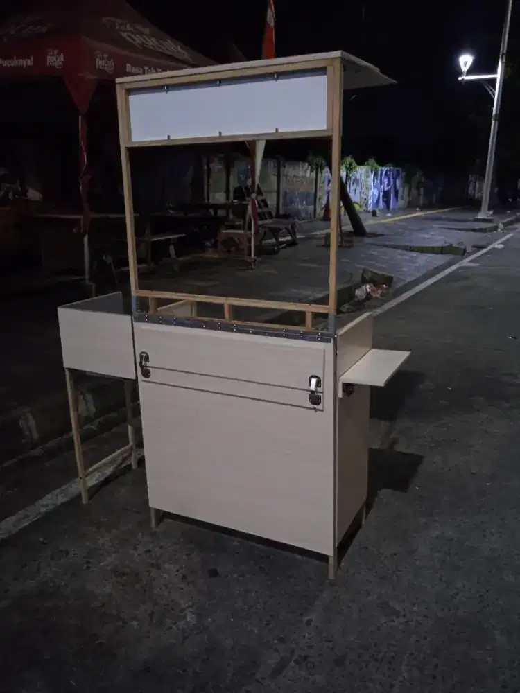 MEJA LIPAT BOOTH PORTABLE