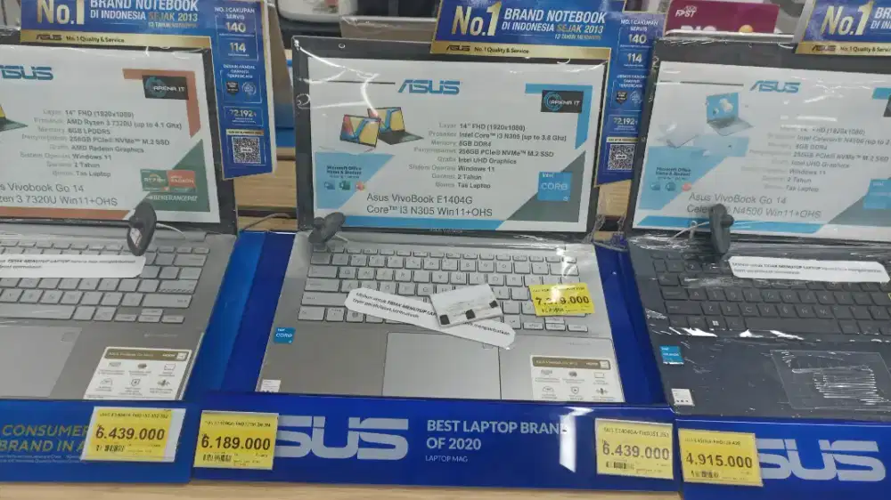 Laptop Asus VivoBook E1404G Core 8/256GB