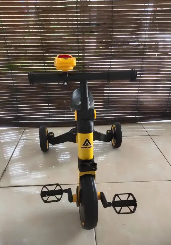 Sepeda Anak Balita (balance bike)
