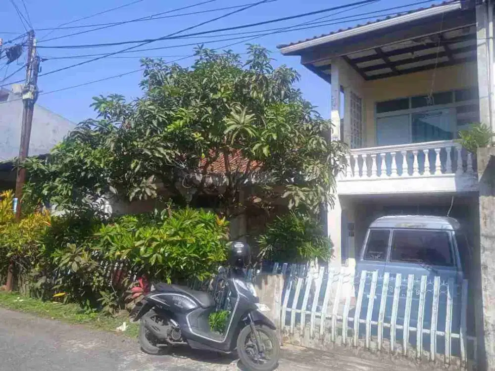 Murah !! Rumah strategis area sekolah Bale Endah jalan 2 mobil SHM 120/110 475 Jt