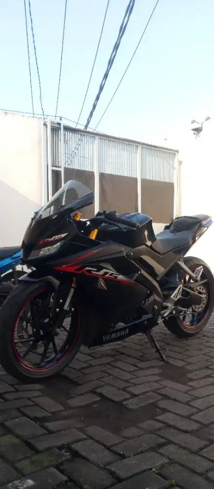 yamaha r15 v3. .