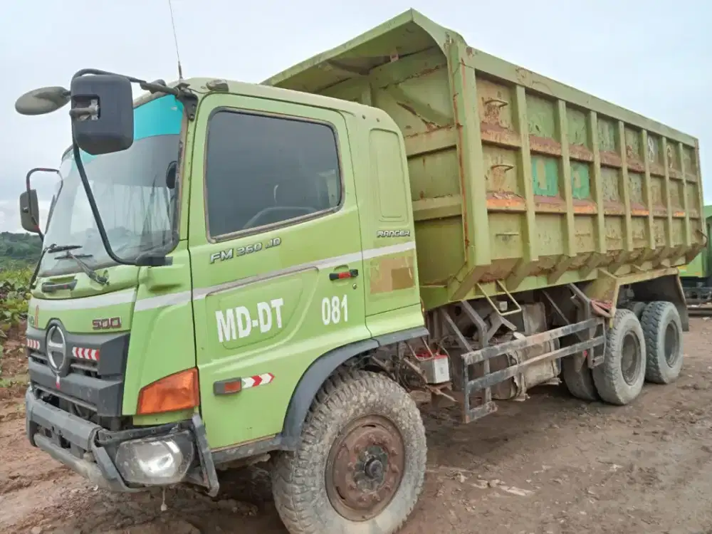 Truck DT HINO 2018