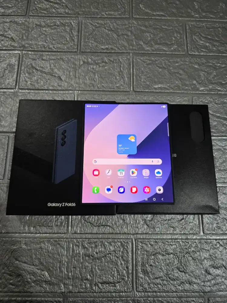 Samsung Z Fold 6 5G 512GB SEIN Lengkap Normal